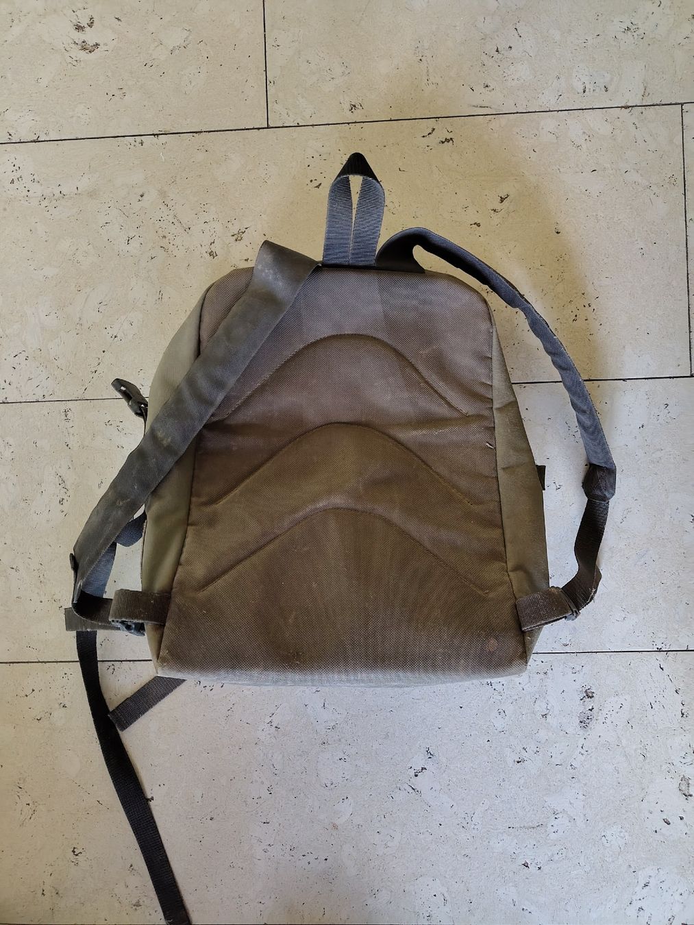 Zaini: Tagesrucksack Schweizer Armee – Usato da Langnau b. Reiden venduto da muurbuur