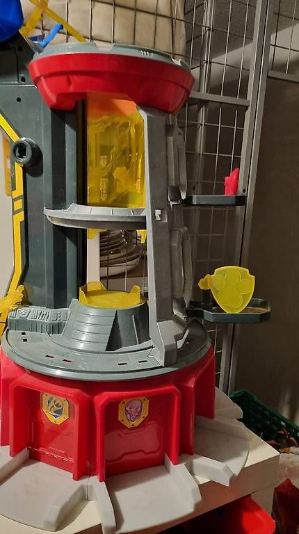 Giocattoli: PAW Patrol  Zentrale – Usato da Unterkulm venduto da Petre. 2