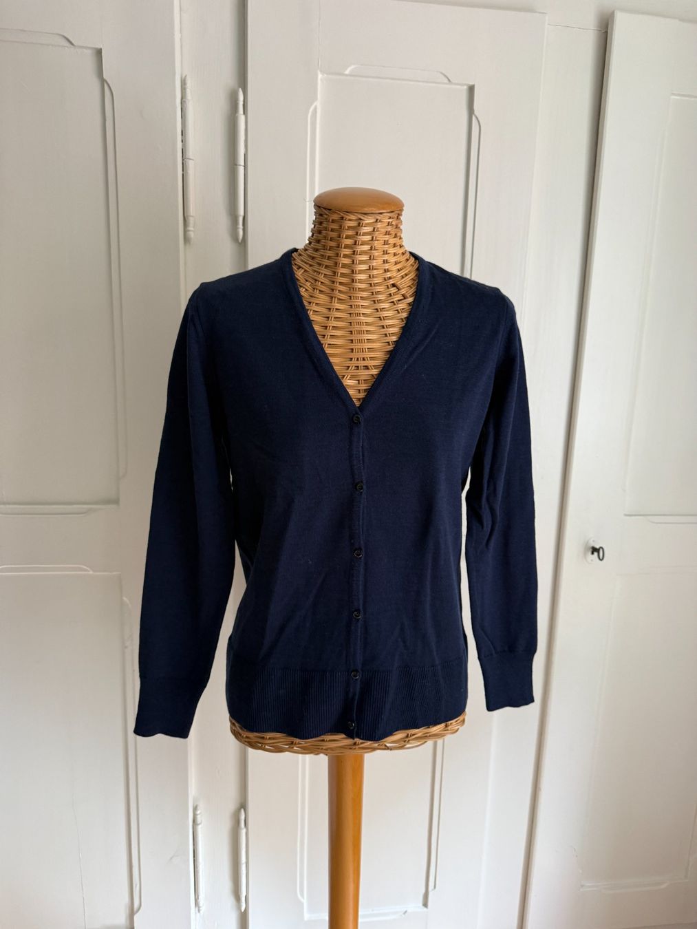 Giacche: C.C.FIFTY-FIVE - Cardigan Strickjacke dunkelblau M – Usato da Zürich venduto da Diazaio