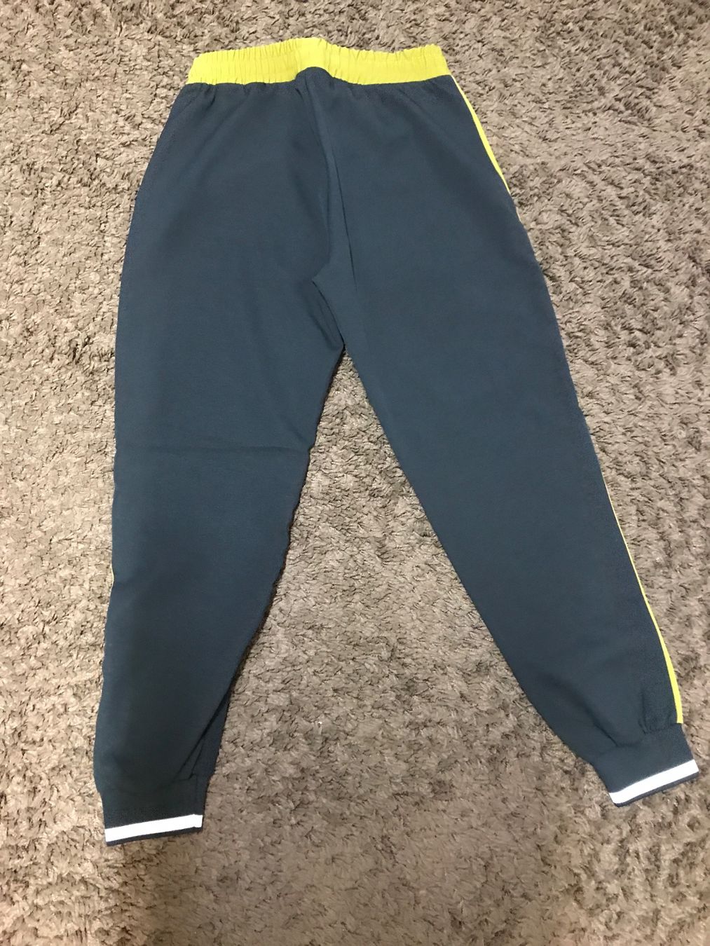 Zara Pantaloni: Zara Hose Gr S – Usato da St. Margrethen SG venduto da kellenbh 1