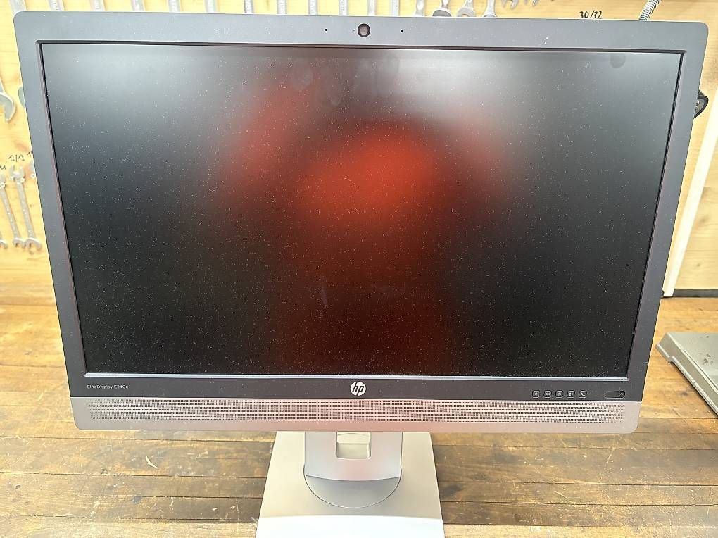 Ecrans: HP Elite Display Elite e240c  – D'occasion à Hölstein par IHC633MJ