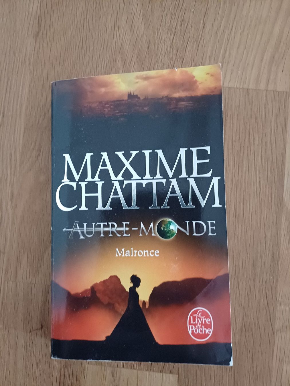 Libri: Maxime Chattam - Autre-Monde T 2 Malronce – Usato da Porrentruy venduto da Piquetix