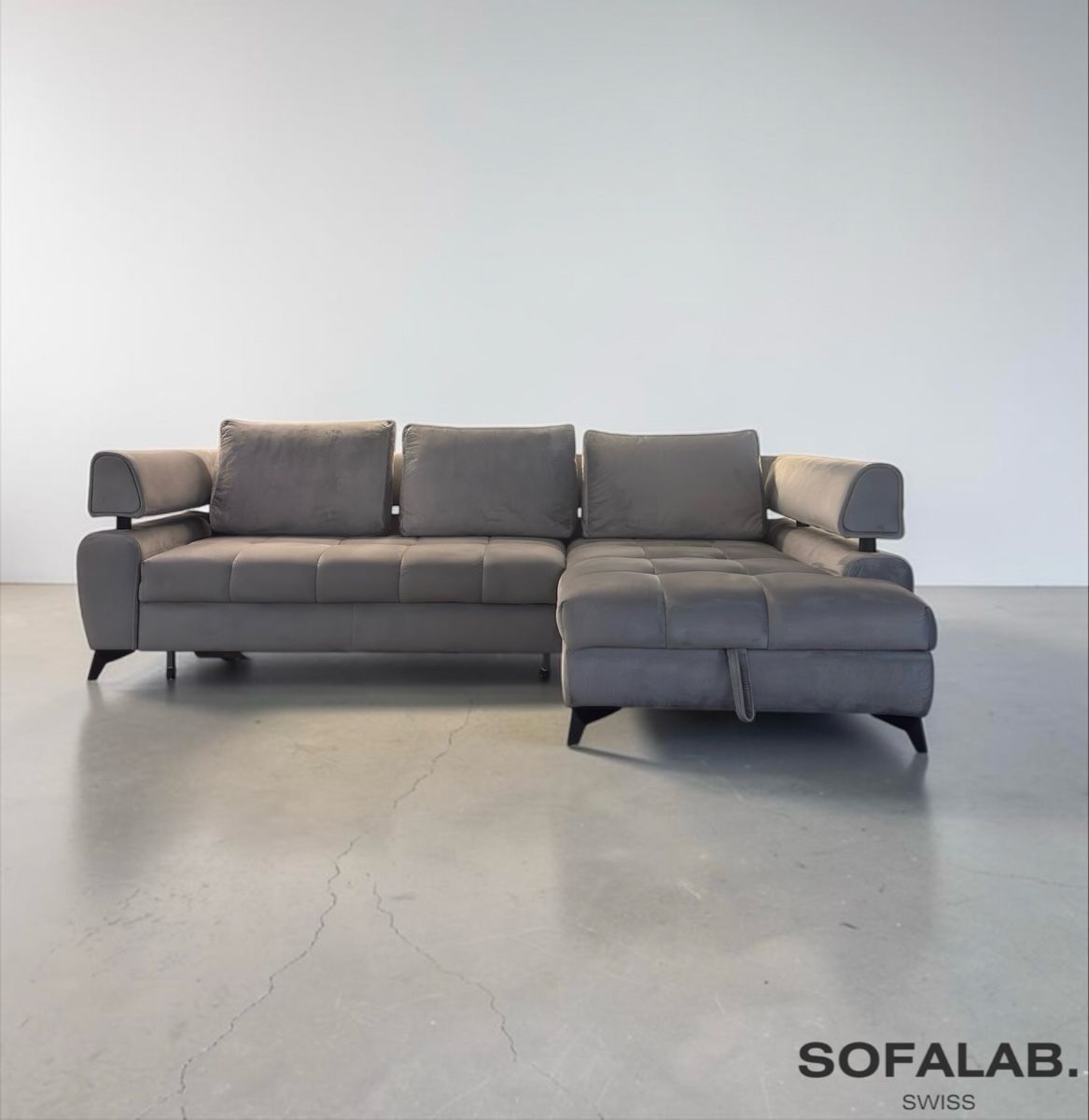 Sofas: Ecksofa mit Schlaffunktion und Stauraum, silbergrau – D'occasion à Fehraltorf par Sofalab.swiss