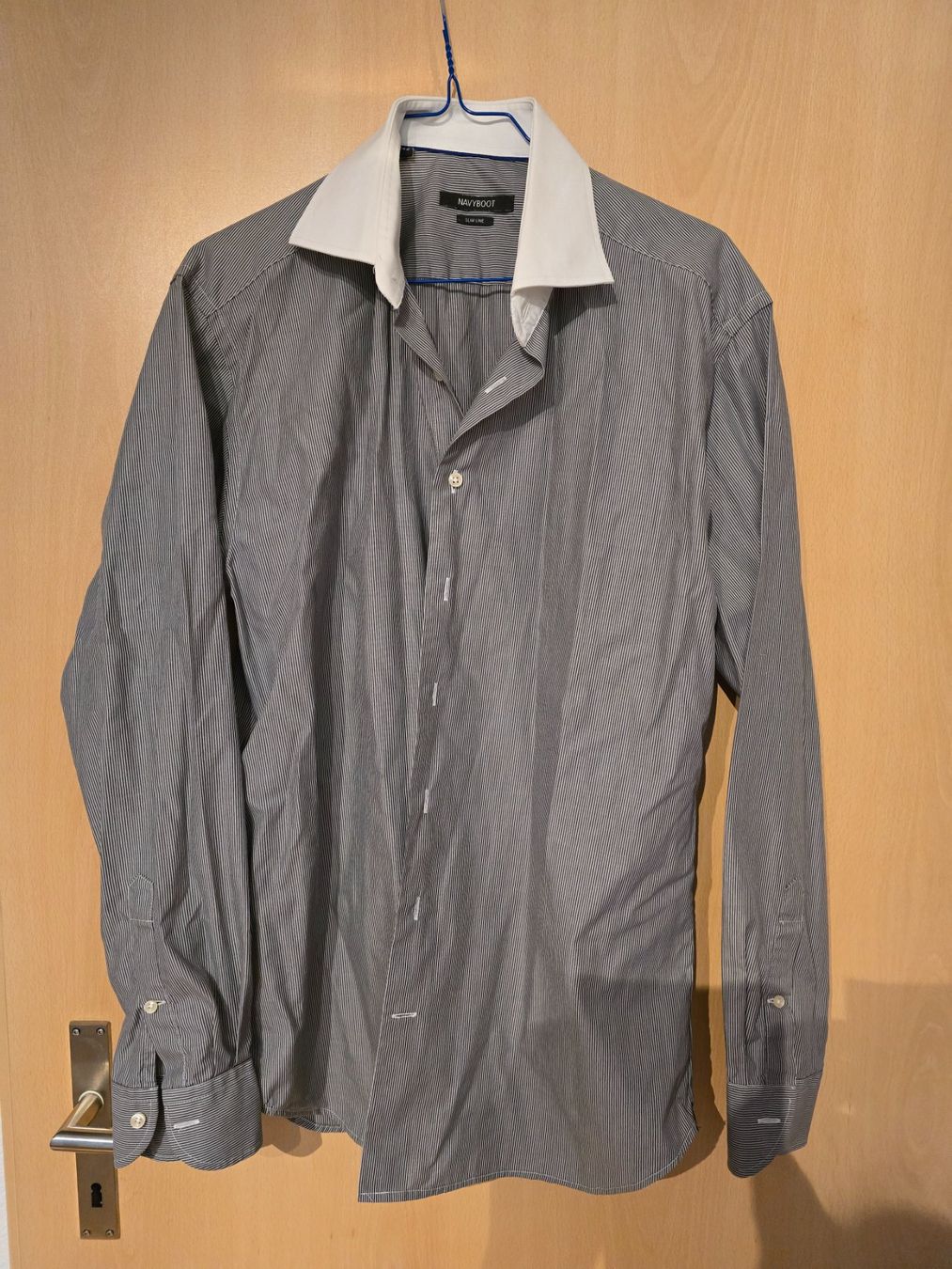 Navyboot Camicie: NAVYBOOT Slim Line Herrenhemd Gr. 42 gestreift – Usato da Büttikon AG venduto da Amineah