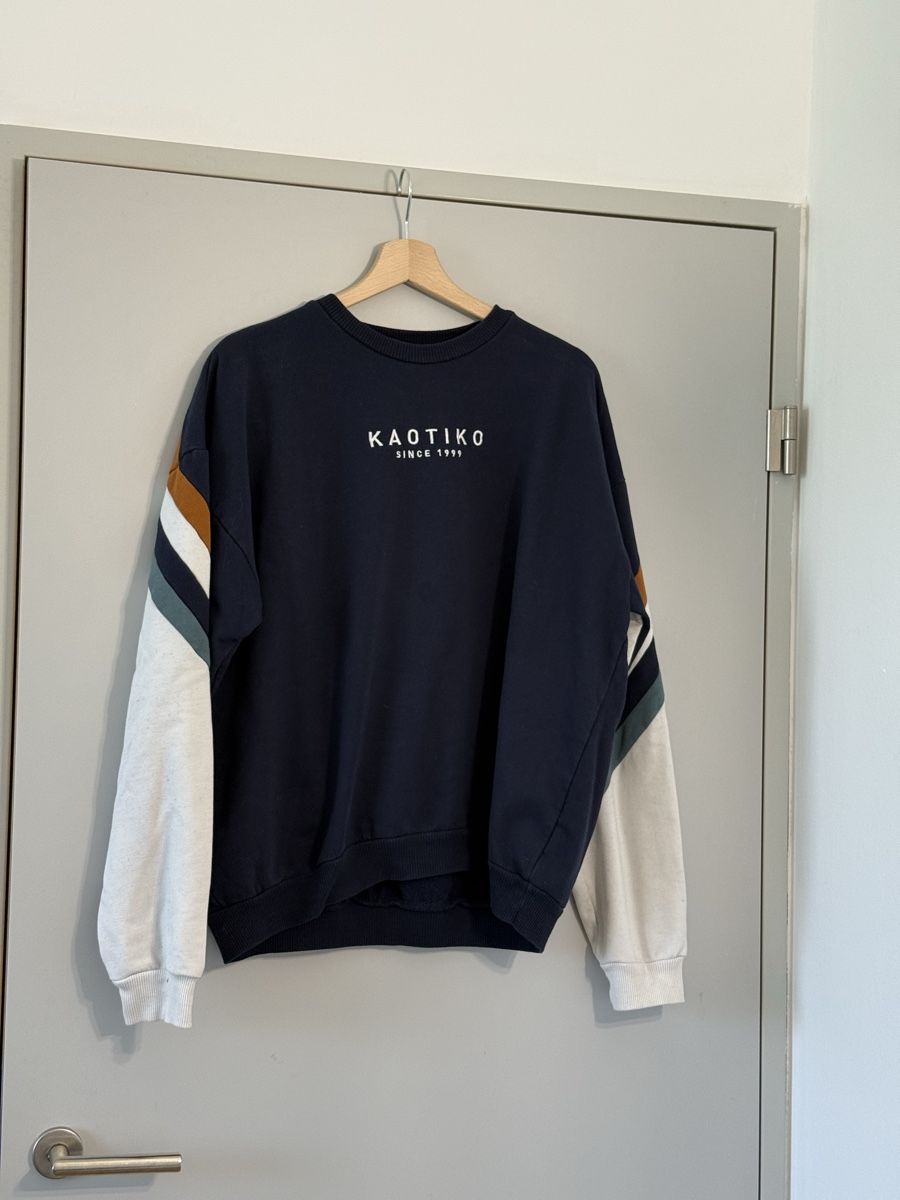 Kaotiko Maglioni & Felpe: Pull-over Kaotiko XS – Nuovo (secondo la descrizione) da Le Grand-Saconnex venduto da ama_pc9p