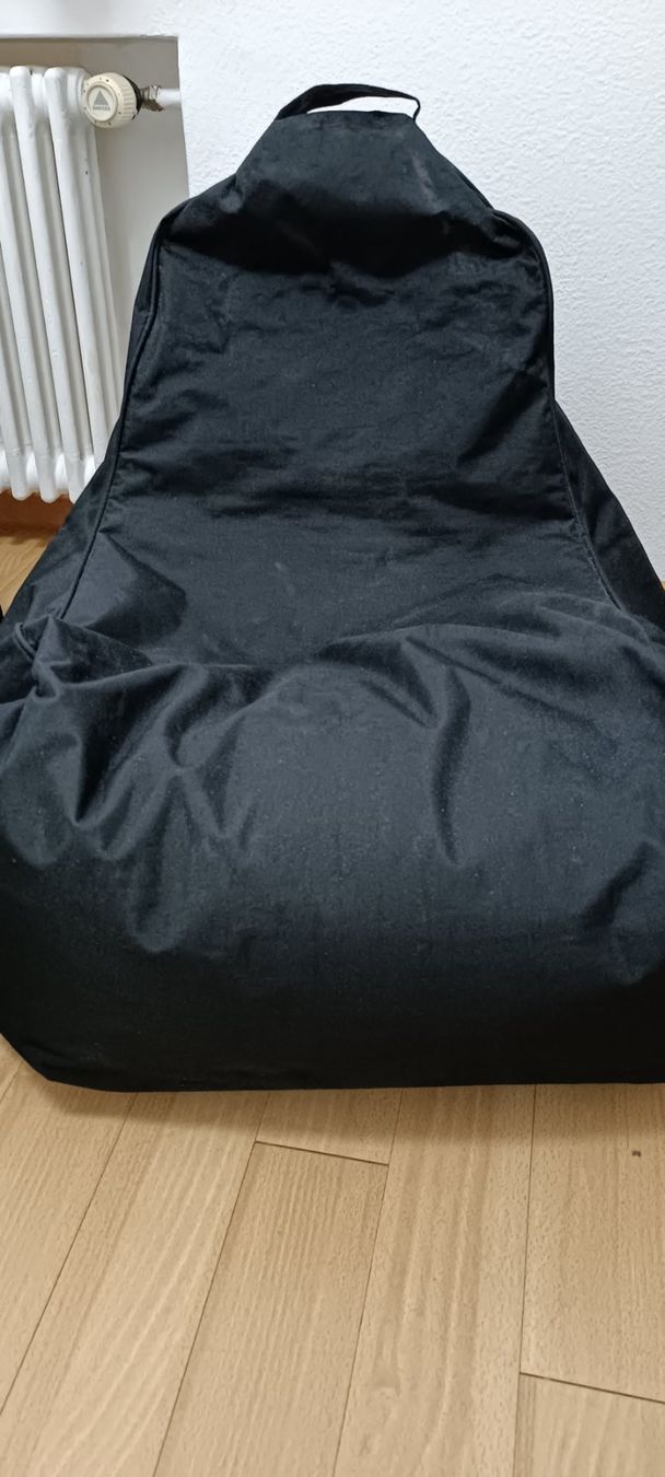 Sedie a sdraio: 2 Schwarzer Sitz Säcke, ideal für Gaming oder Filme schauen. – Usato da Fahrweid venduto da Kool.B 2