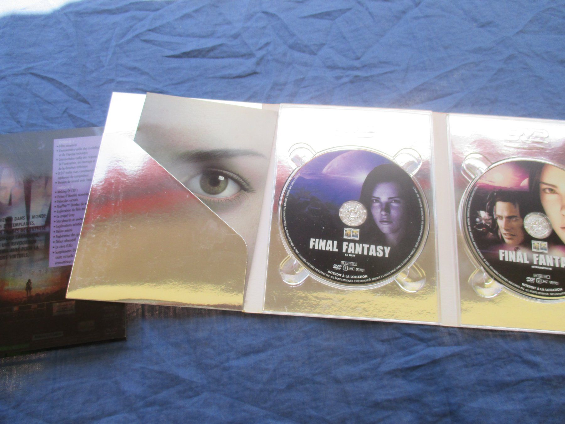 Tutti i DVDs: Final Fantasy créatures de l'esprit (double dvd) – Usato da Colombier NE venduto da Nevenma 1