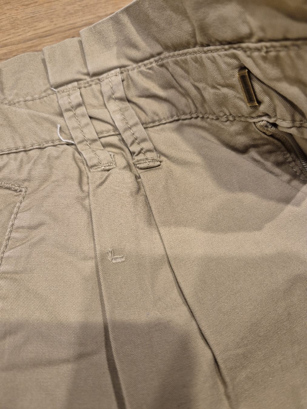 Hosen: Sommer Shorts/Hose, Khaki, Gr. 152 – Gebraucht aus Zürich von buraq 2