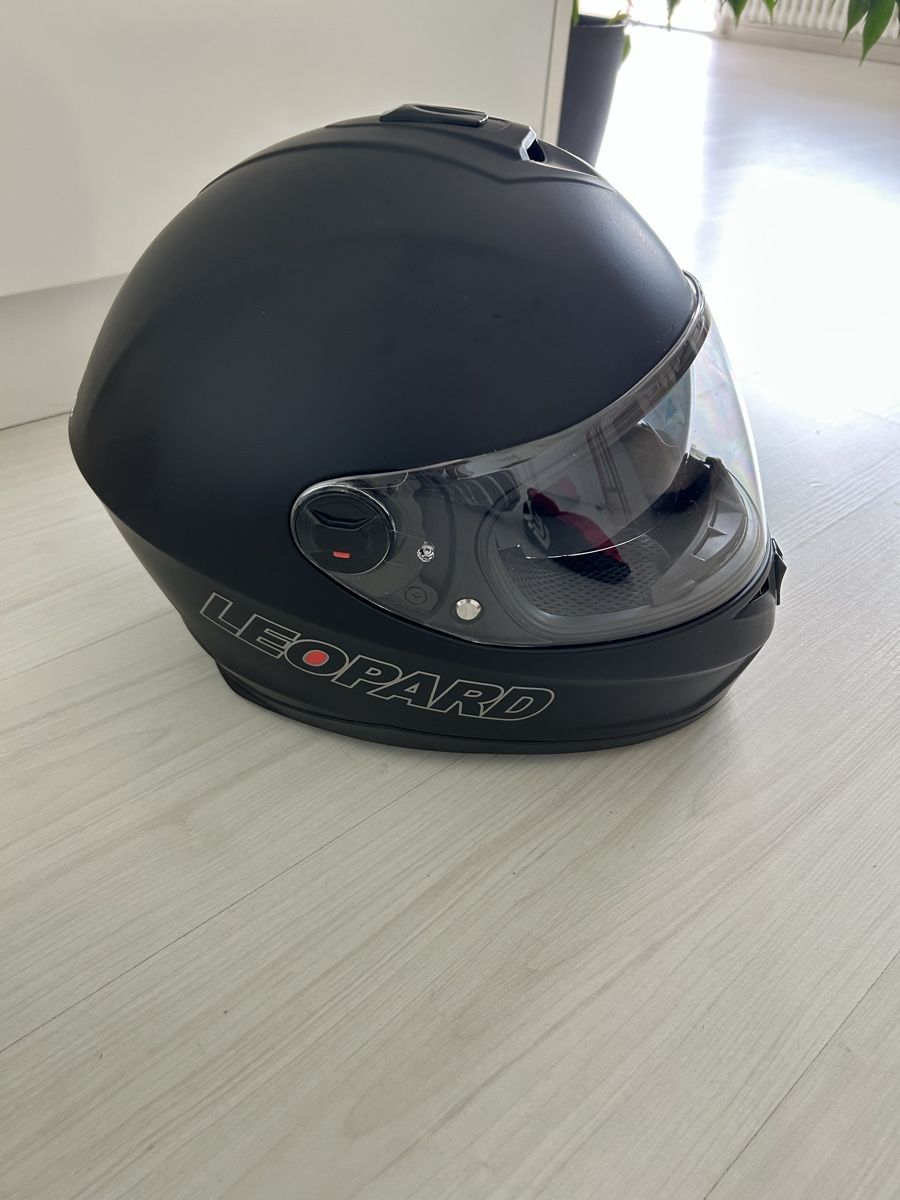 Caschi & visiere: Leopard XS Motorradhelm – Usato da Wallisellen venduto da sam_kf7w 4