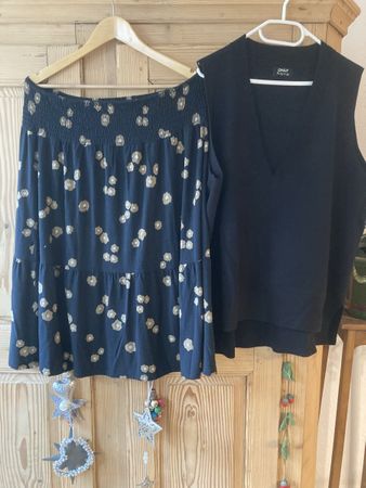 Jupes Gr.44/46 und Pullunder