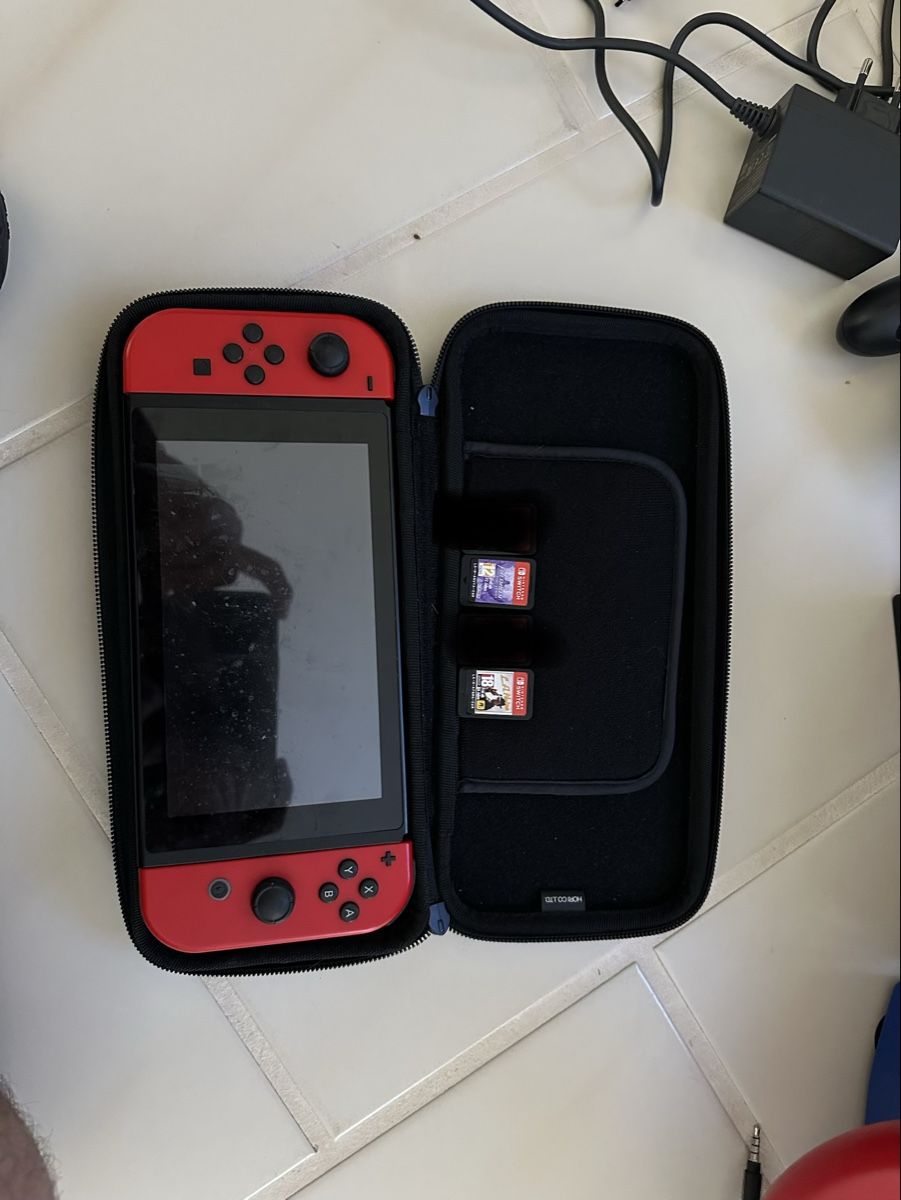 Nintendo Consoles: Nintendo switch 1 – D'occasion à Spreitenbach par Fernandesbessa 1