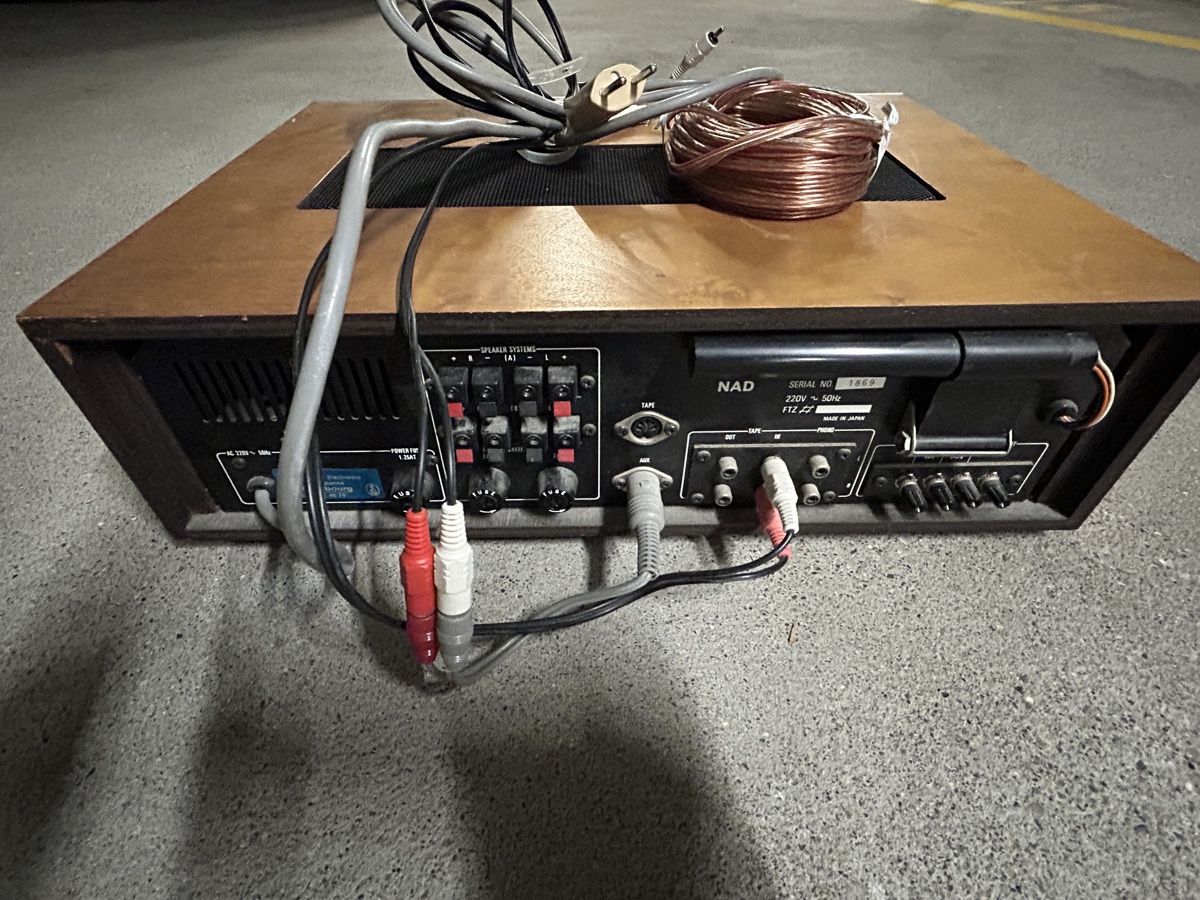 Nad Amplificatori: Stereo Receiver NAD Model 120 silber – Usato da Gais venduto da Taro27 2