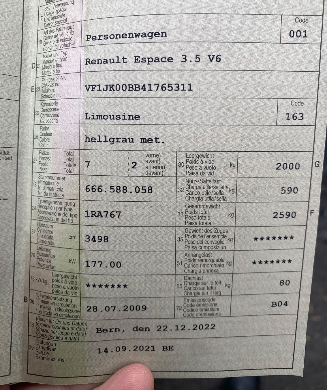 Renault Automobili: RENAULT ESPACE 3.5 Automat mit 5 Sitze -Teilespender – Usato da Bern venduto da hotcars24 6