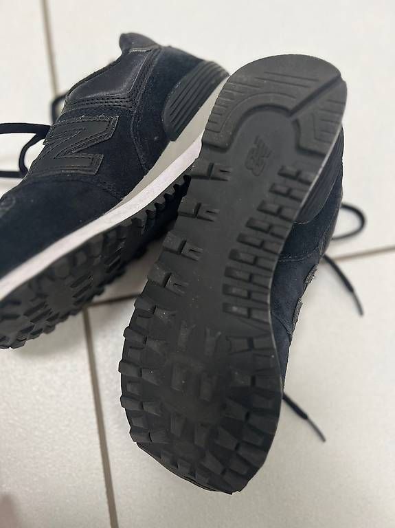 New Balance Scarpe da donna: New Balance Sneaker – Usato da Walchwil venduto da AlonsoXXX 3