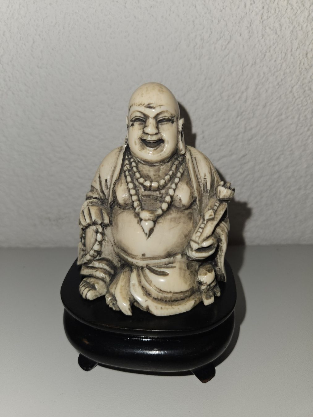 Skulpturen & Statuen: Buddha geschnitzt – Gebraucht aus Hauptwil von Schwertfisch24