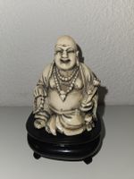 Buddha geschnitzt