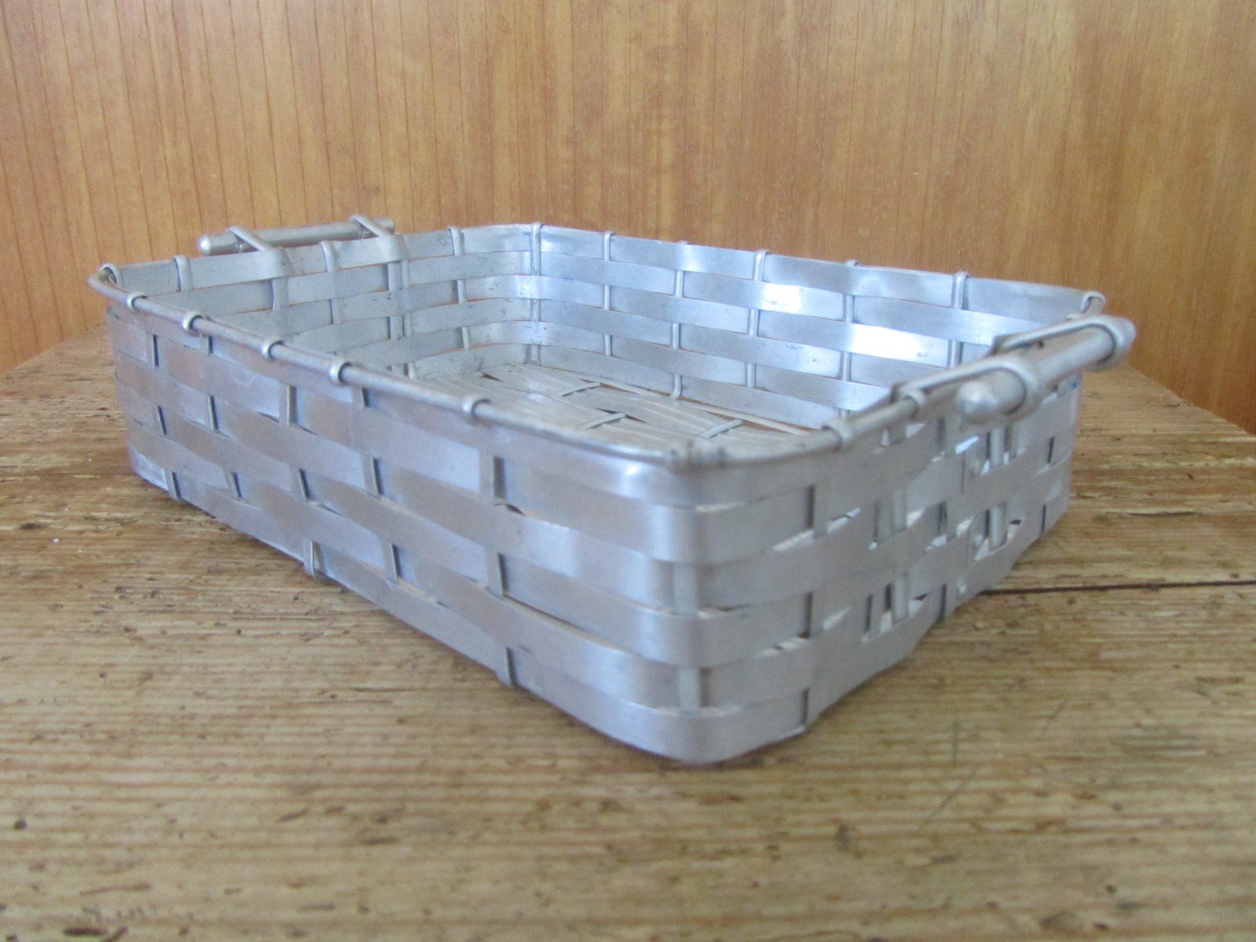 Altro per la casa: Vintage Aluminiumkorb mit Griffen – Usato da Seengen venduto da mikelele