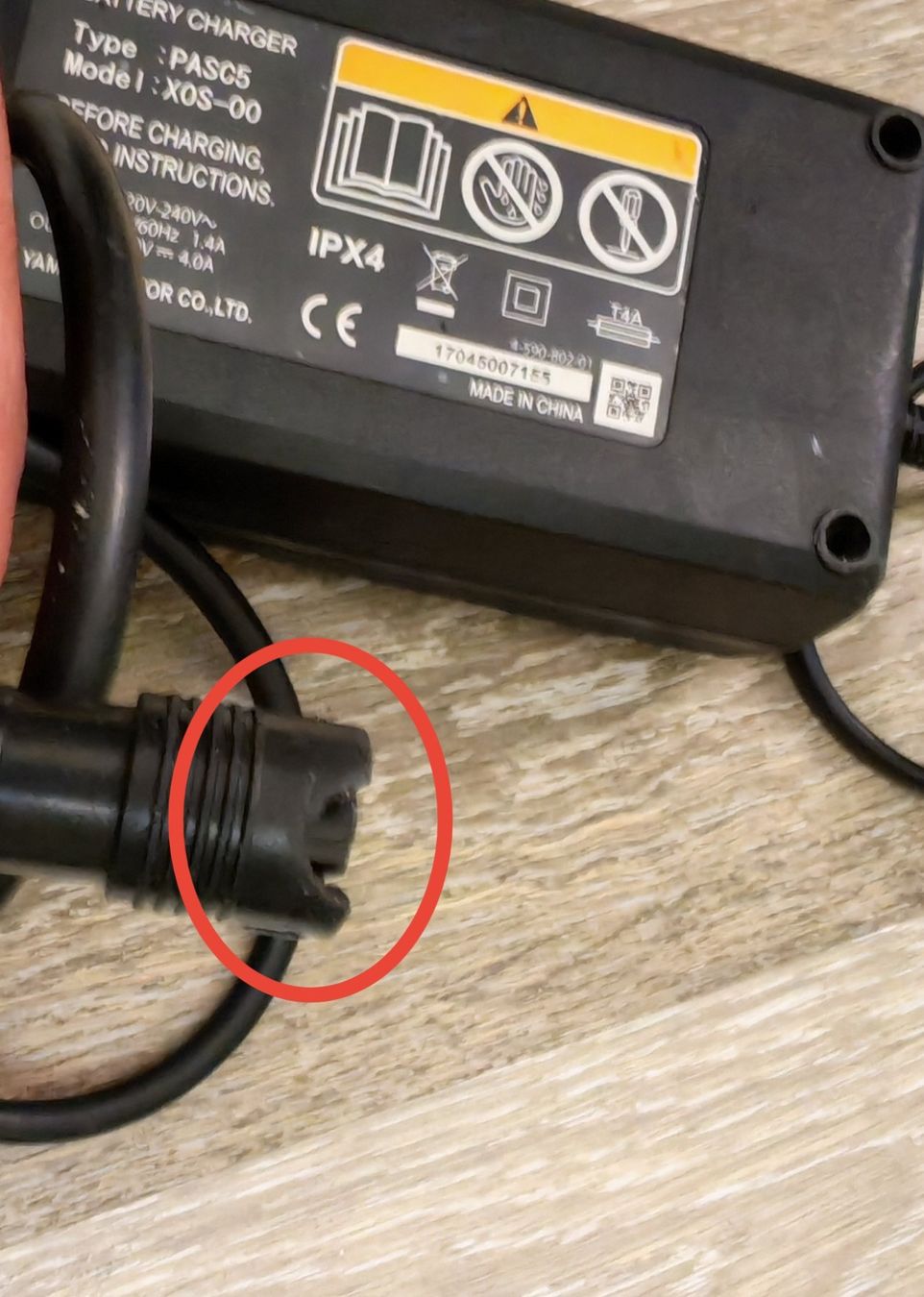 Yamaha Caricabatterie: Yamaha Ladegerät 36 Volt – Difettoso da Bern venduto da Isterk 3