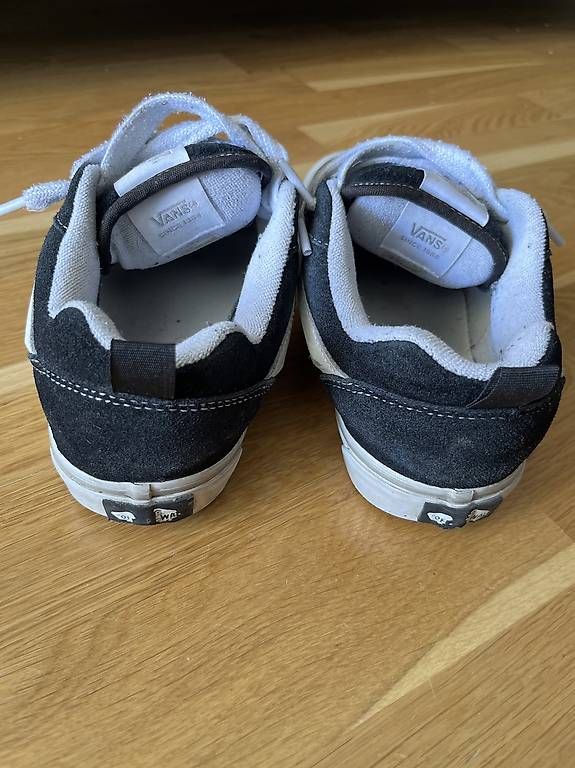 Scarpe per ragazzi: Vans Schuhe für Kinder – Usato da Zürich venduto da Dita06 2
