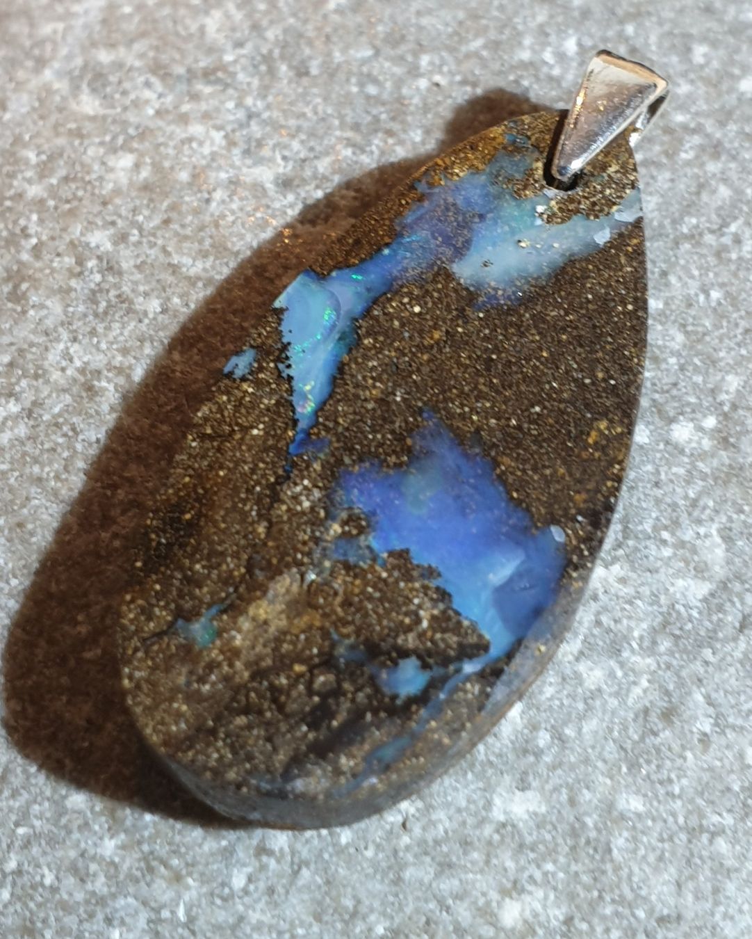 Ciondoli: Anhänger Boulder Opal. – Nuovo (secondo la descrizione) da Niederbüren venduto da Raphael014