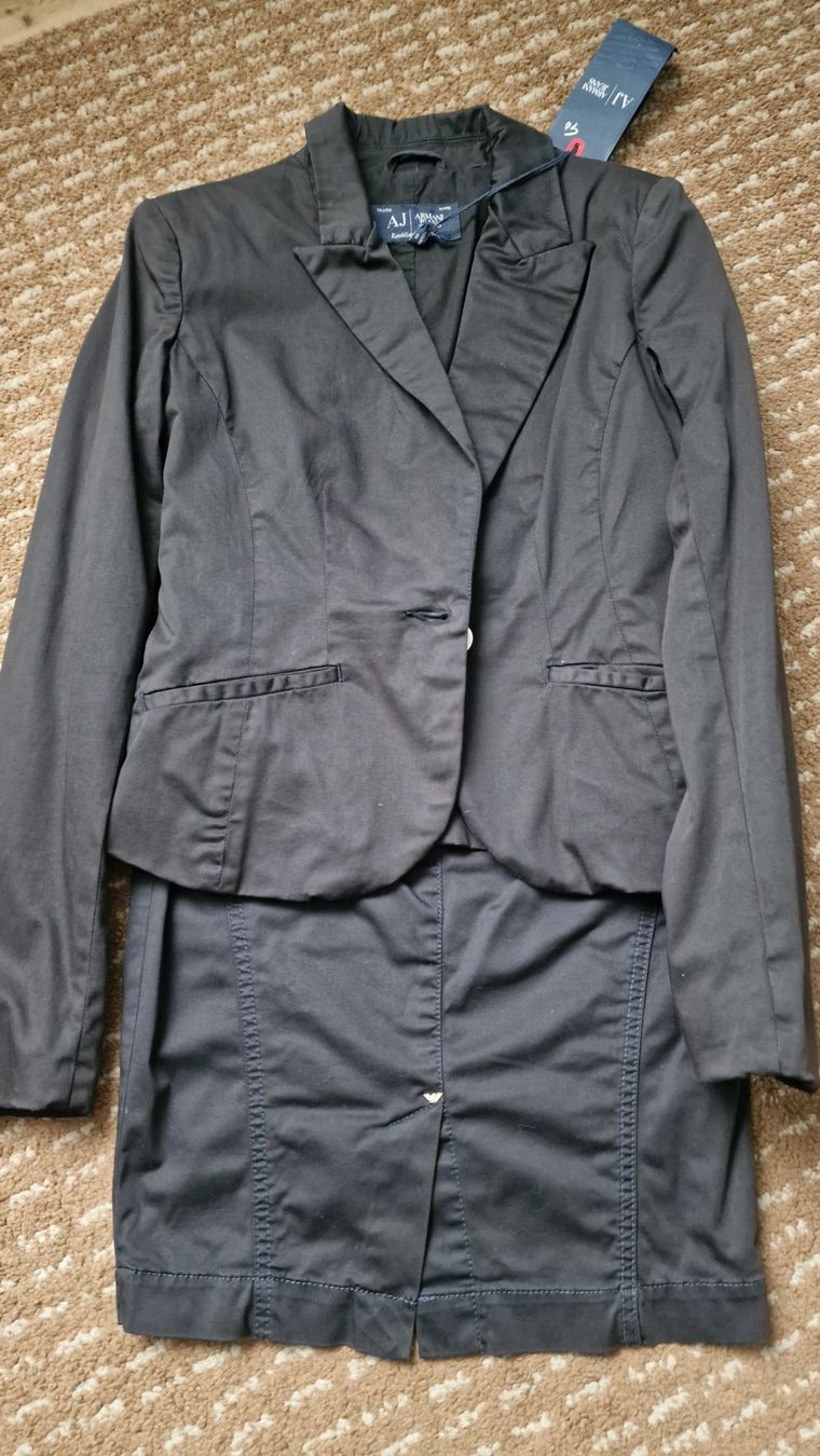 Completi & Tailleur: Set Armani Jeans Gr.34 – Usato da Mönchaltorf venduto da nzhuravel