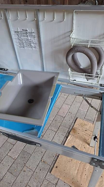 Tavoli: Multifunktionaler Campingtisch, klappbar einfacher Transport – Usato da Altstätten SG venduto da ver_8cs8 3