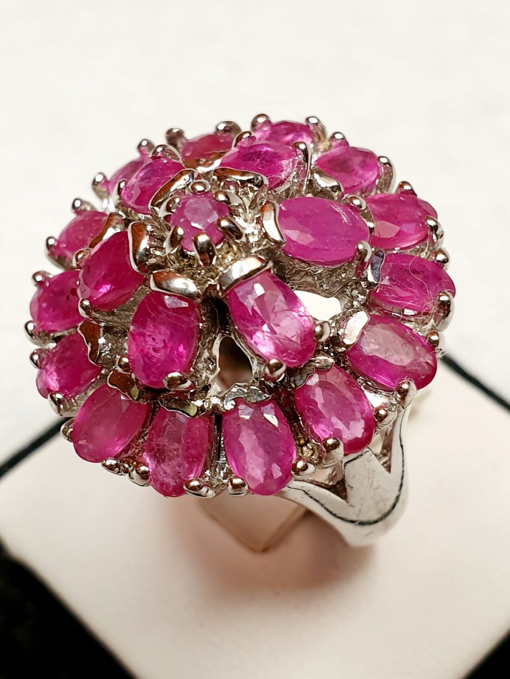 Bagues: Rubin Ring, Silber 925, neu ! – Neuf avec emballage d'origine à Zürich par adriben 1