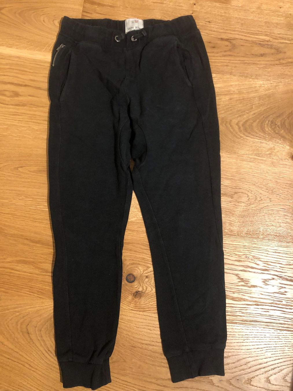 Zara Pantaloni: TRAINERHOSE ZARA 152 schwarz – Usato da Wattwil venduto da jopara
