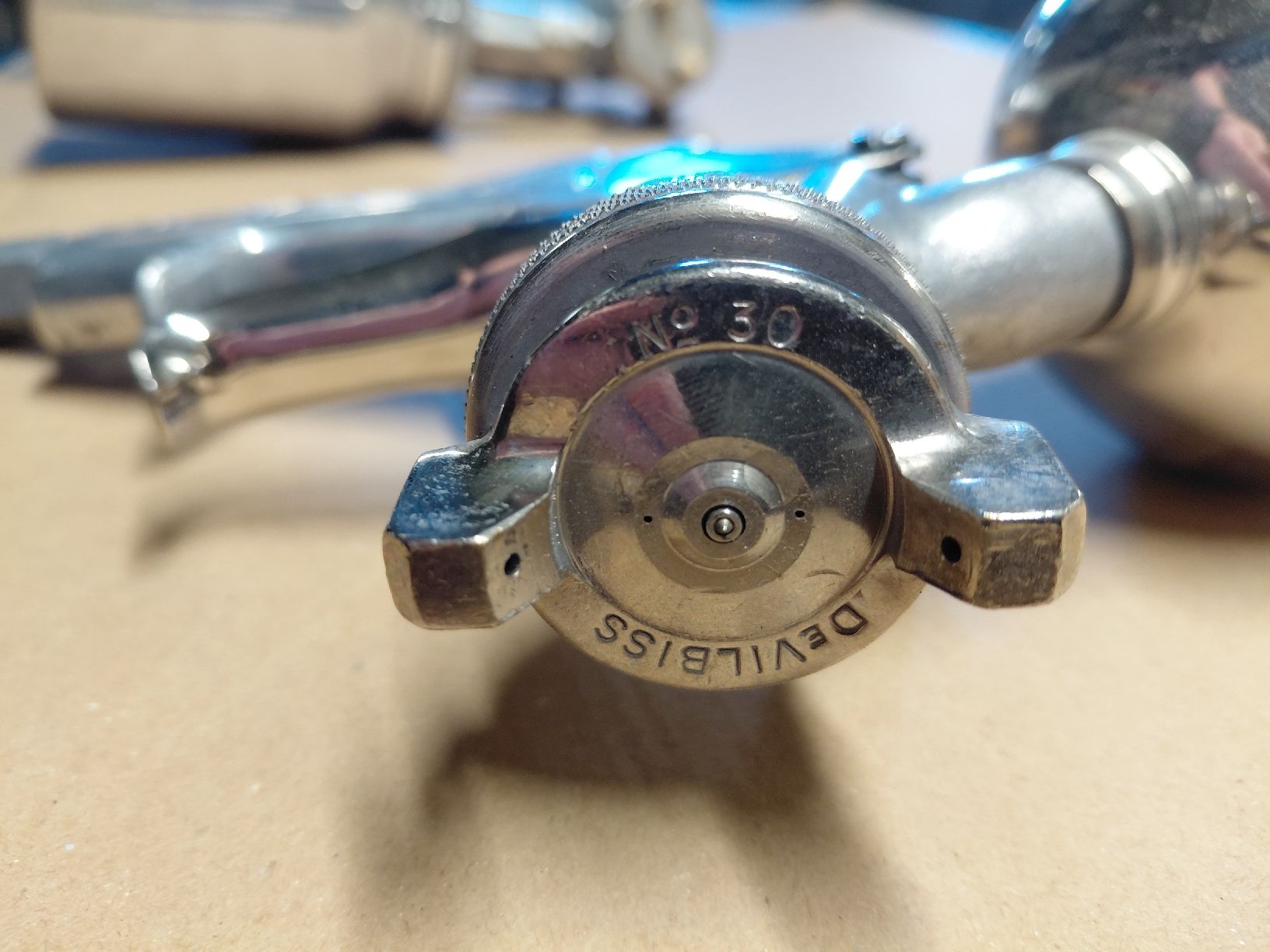 Tous les outils: Sprühpistole DeVILBISS – D'occasion à Seon par 9Darter 2
