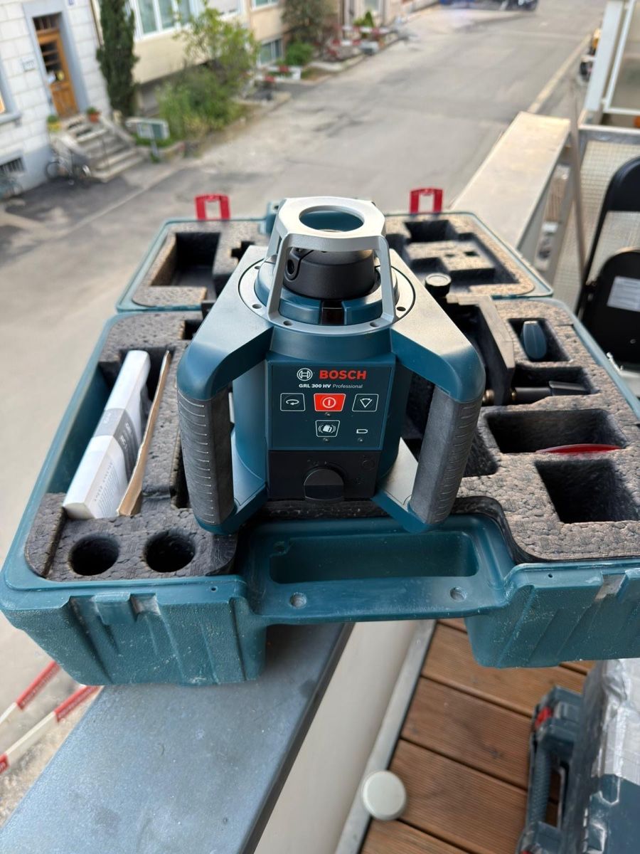 Bosch Misurare: Bosch Professional Laser Level GRL 300 HV Complete Set – Usato da Basel venduto da zor_2vxp 1