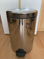 Abfalleimer mit Fuss Bedienung