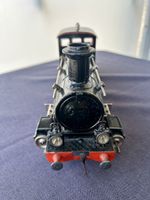 Antike Märklin-Lok mit Tender 1021 R