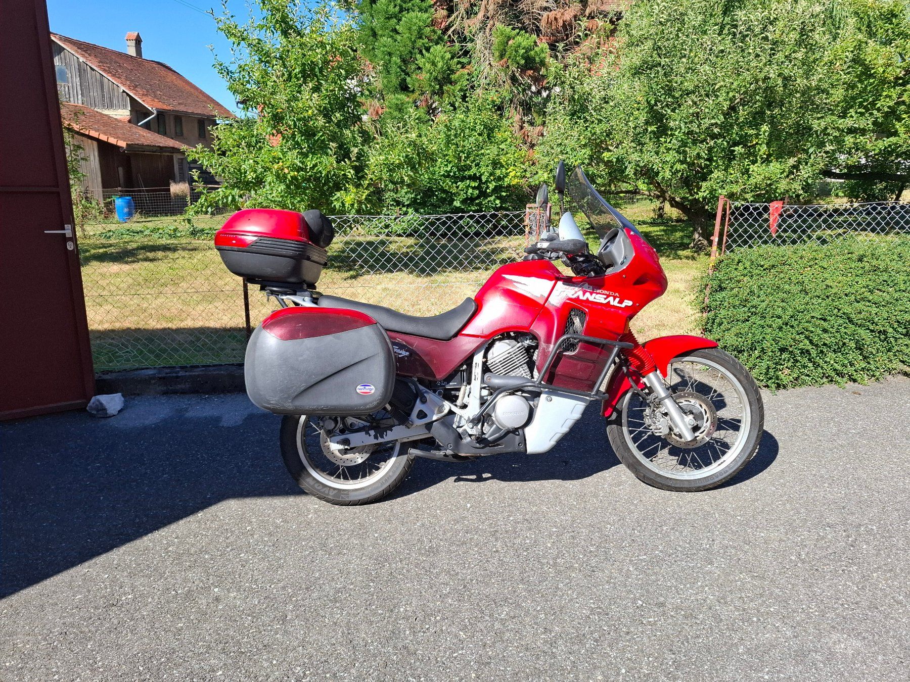 Honda Touring: Honda Transalp 600V – Usato da Villars-Bramard venduto da rya_8t6g