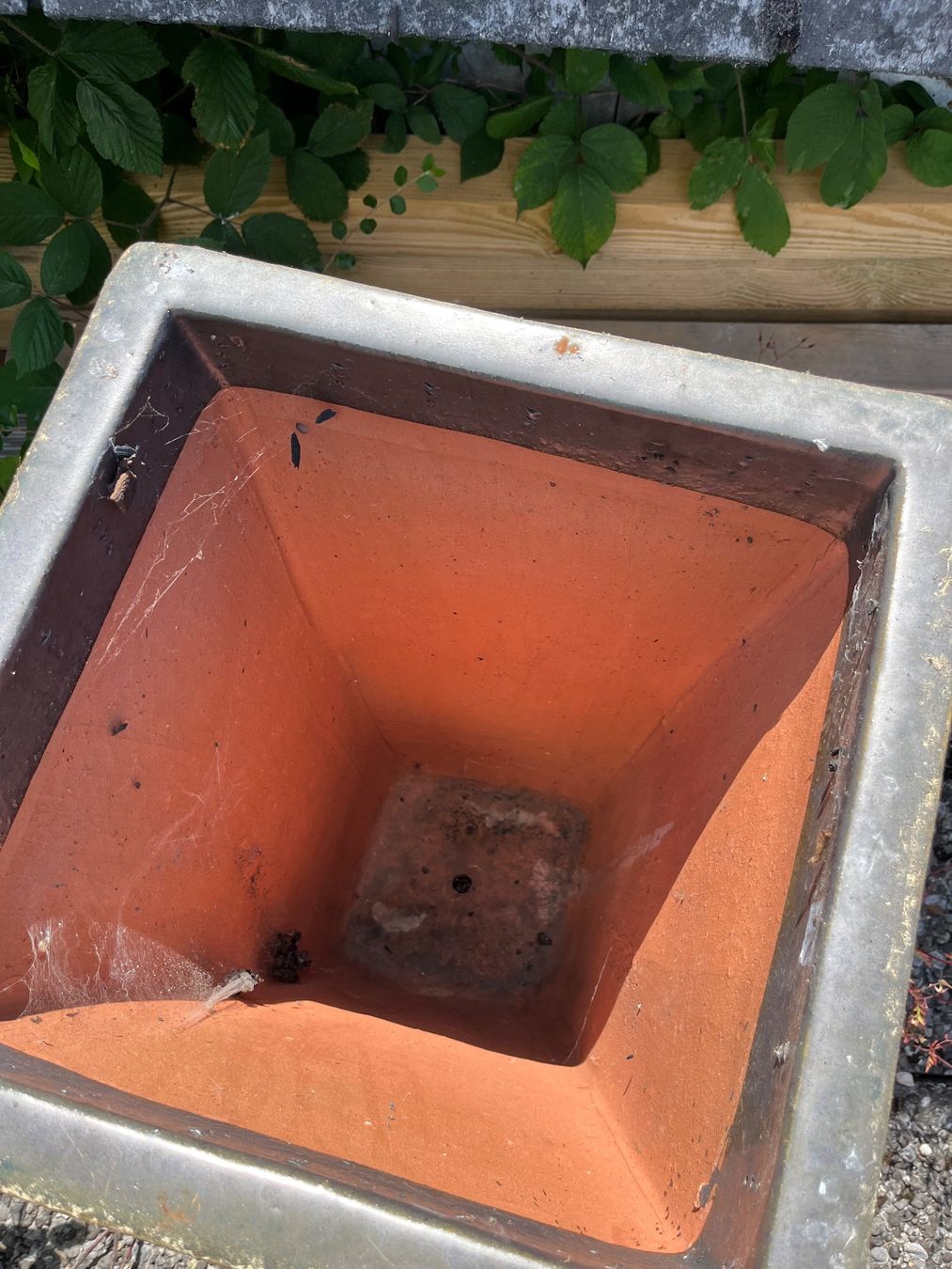 Blumentöpfe: Grosser, konischer Tontopf – Gebraucht aus Lohn-Ammannsegg von nad_nzl8 2