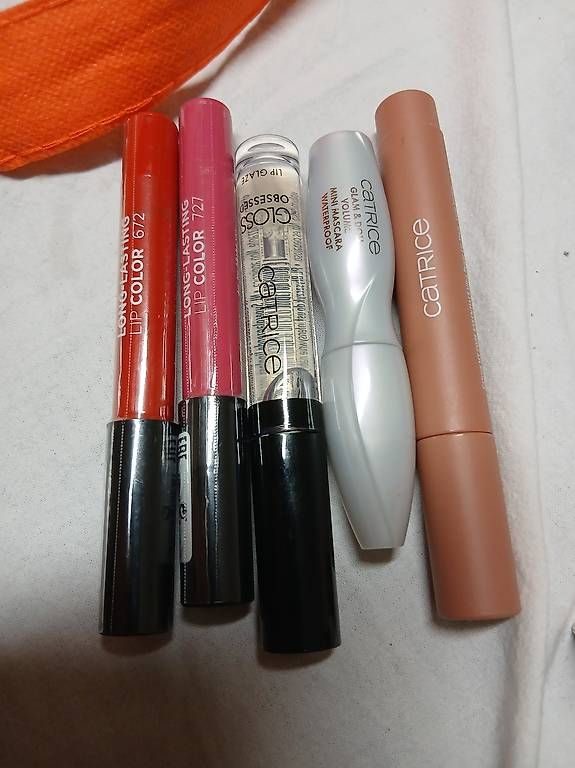 Maquillage: Neue Kosmetik  – Neuf avec emballage d'origine à Brugg AG par yan_d52c