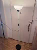 Stehlampe schwarz mit Schalter funktionstüchtig guter Zustan