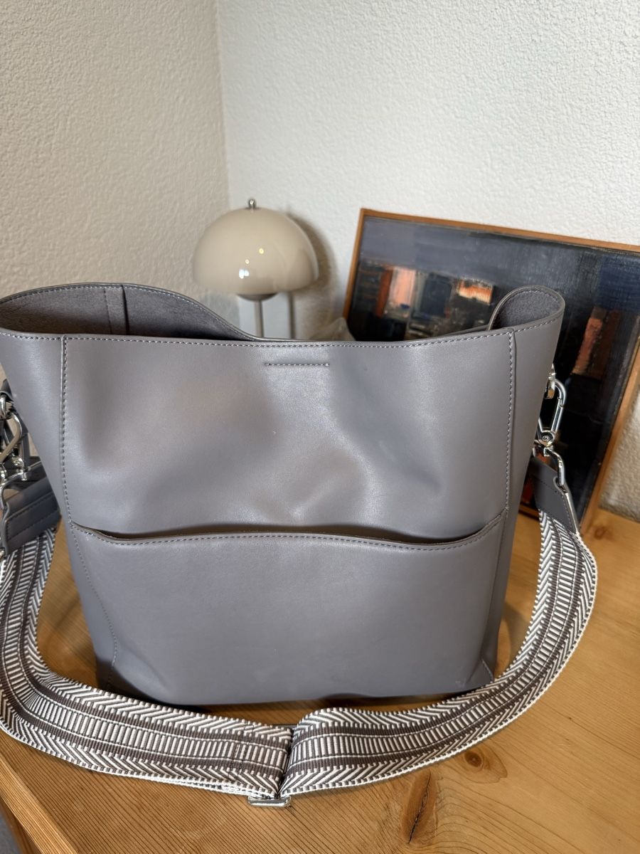 Taschen für Damen: Vivi Mari Tote Bag – Neu (gemäss Beschreibung) aus Hausen AG von Sinetta
