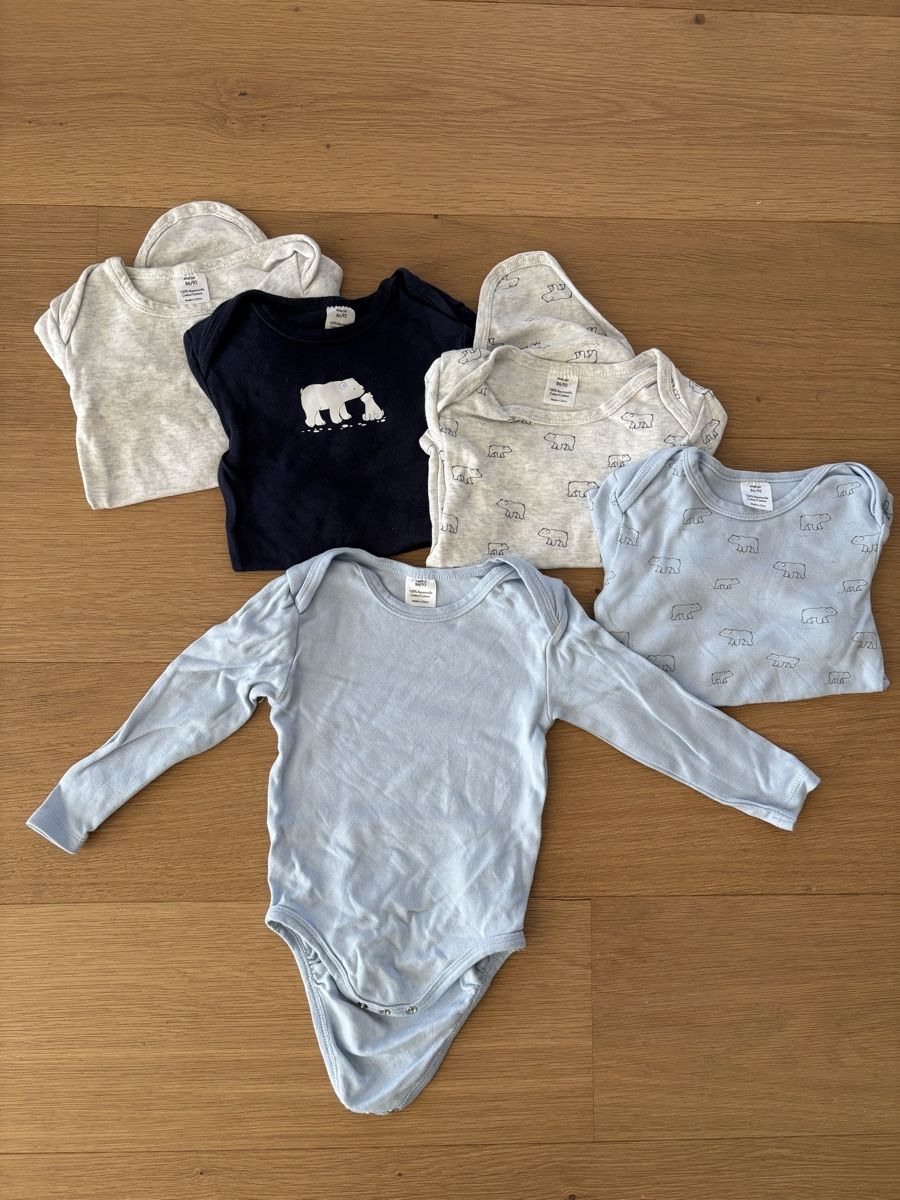 Lotti & Set di vestiti: Langarmbodys 5 Stück Grösse 86/92 – Usato da Gebenstorf venduto da Sandra01031