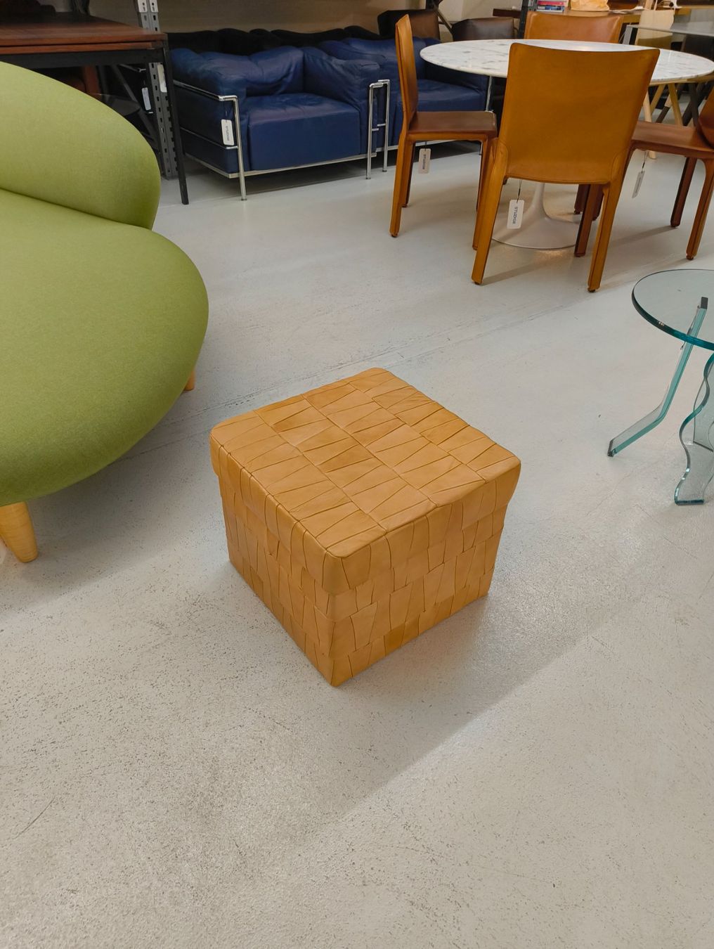 Sgabelli: Ottoman oder Hocker Leder Patchwork im De Sede Stil – Usato da Zürich venduto da AntonBortis 1