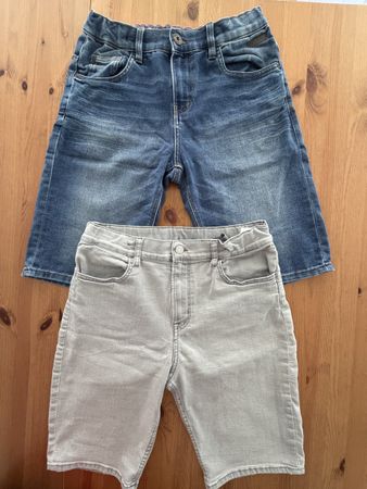 2 Jeans Shorts Grösse 164 guter Zustand