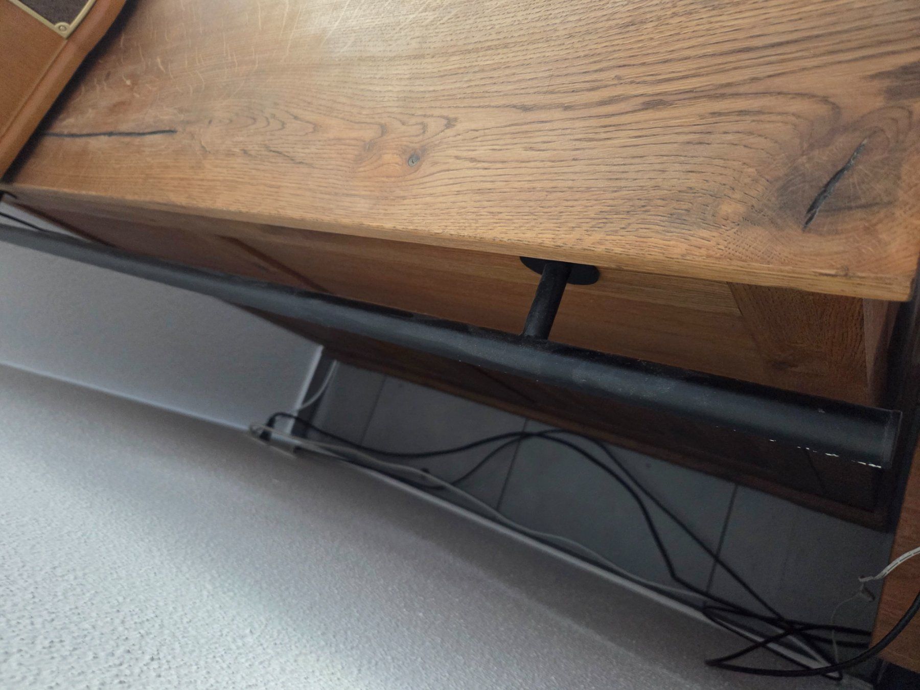Allestimento di negozi e stand fieristici: Bar aus Holz Travers Conforama – Usato da Oftringen venduto da Black_Nymeria 6