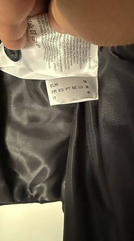 Completi & Tailleur: Damenanzug Grösse 36 – Usato da Sirnach venduto da MotoBaum 2