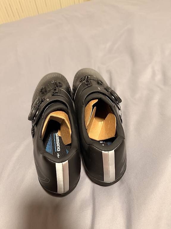Shimano Scarpe da uomo: Chaussures cyclisme Shimano – Nuovo e nell'imballaggio originale da Corcelles-près-payerne venduto da alv_7rq2 4