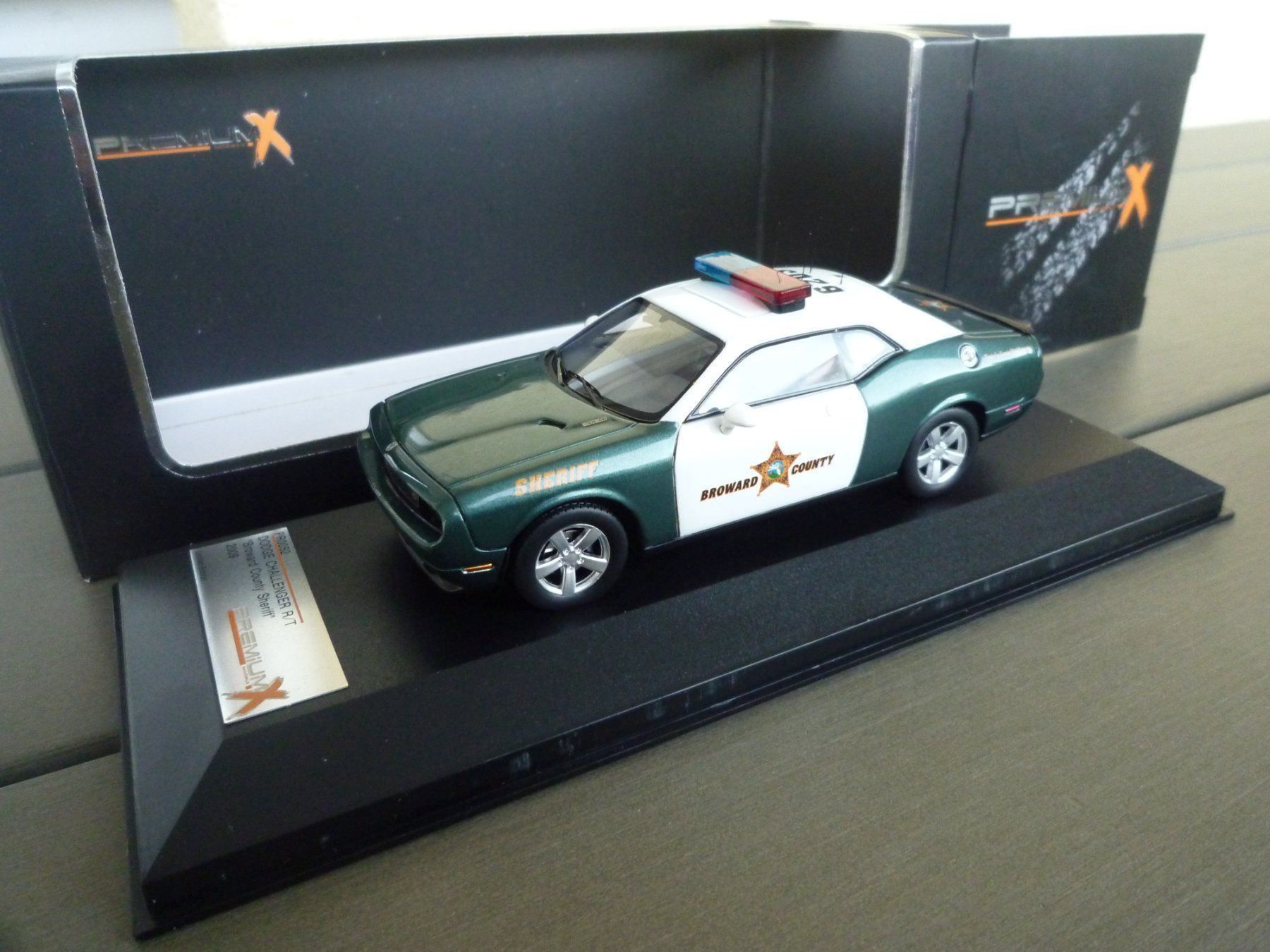 Modellini d'auto: Dodge Challenger R/T  (Sheriff 2009) – Nuovo e nell'imballaggio originale da Flawil venduto da Imperiosud 5