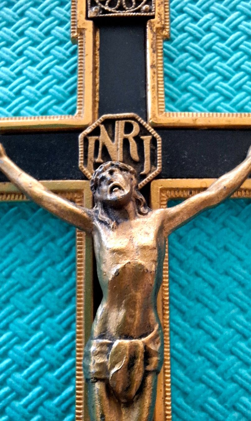 Statuette: 2 ANTIKE KRUZIFIXE METALL – Usato da Grüningen venduto da Kartensammler 2