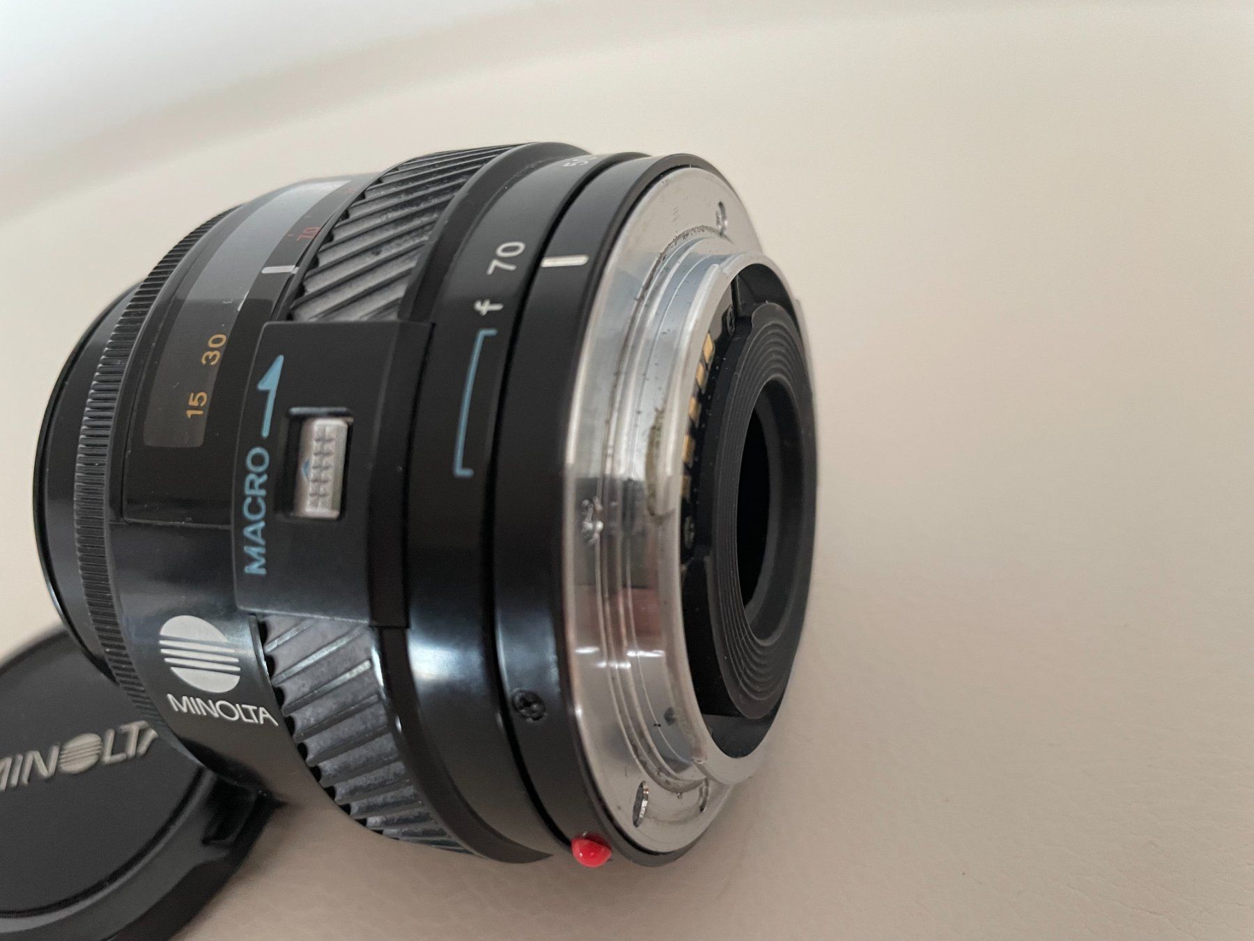 Minolta Obiettivi: Objectif Minolta AF Zoom 35-70 mm 1:4 – Difettoso da Petit Lancy venduto da gil_hr6v 1