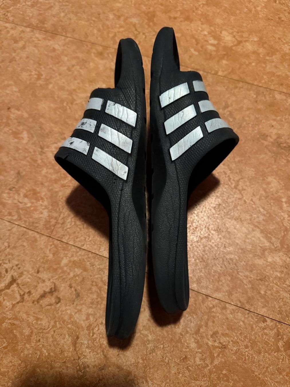 Chaussures hommes: Badeschuhe – D'occasion à Flawil par Stella_3 4
