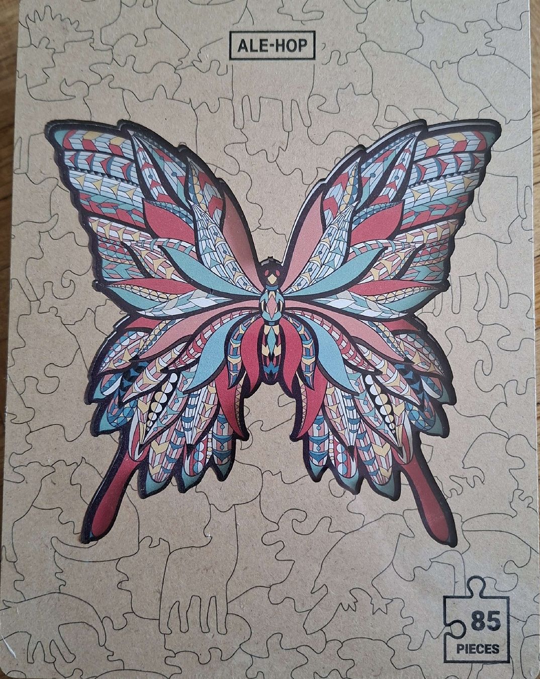Puzzles: Holzpuzzle Schmetterling, 85 Teile - Einzigartiges Design – Neuf avec emballage d'origine à Wetzikon ZH par flo_vg2f