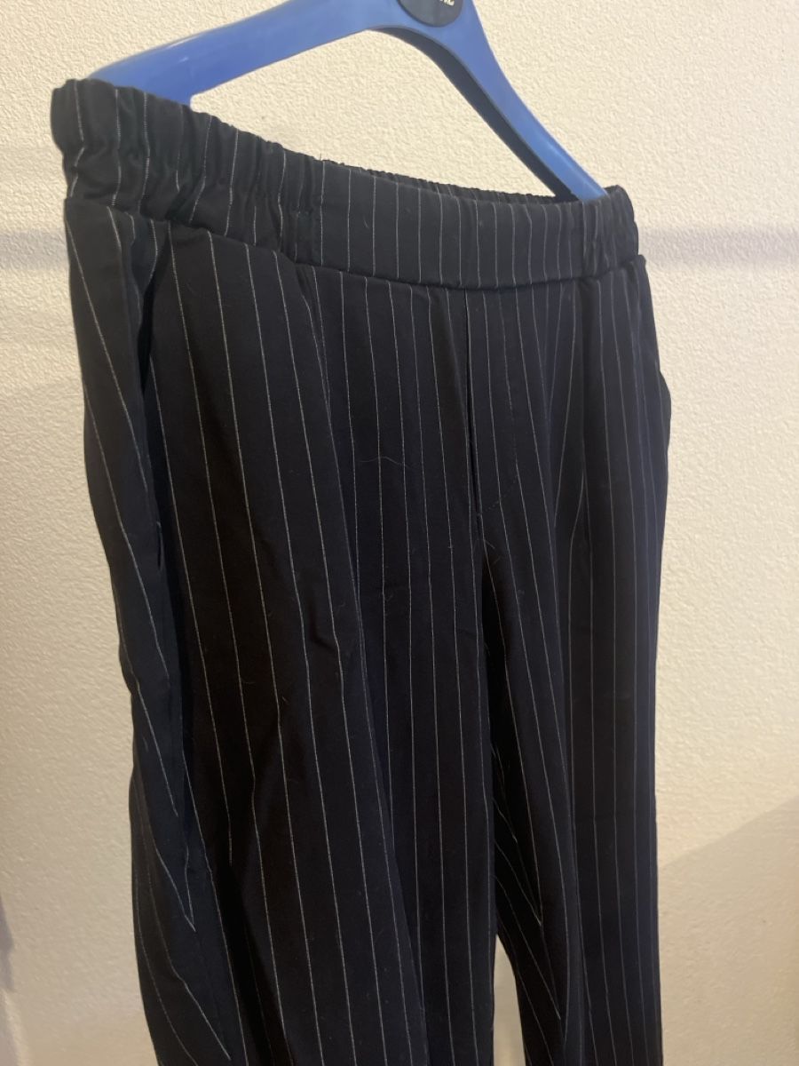 Hosen: Pantalon rayer noir/blanc – Gebraucht aus Chézard-St-Martin von zur_x8ps