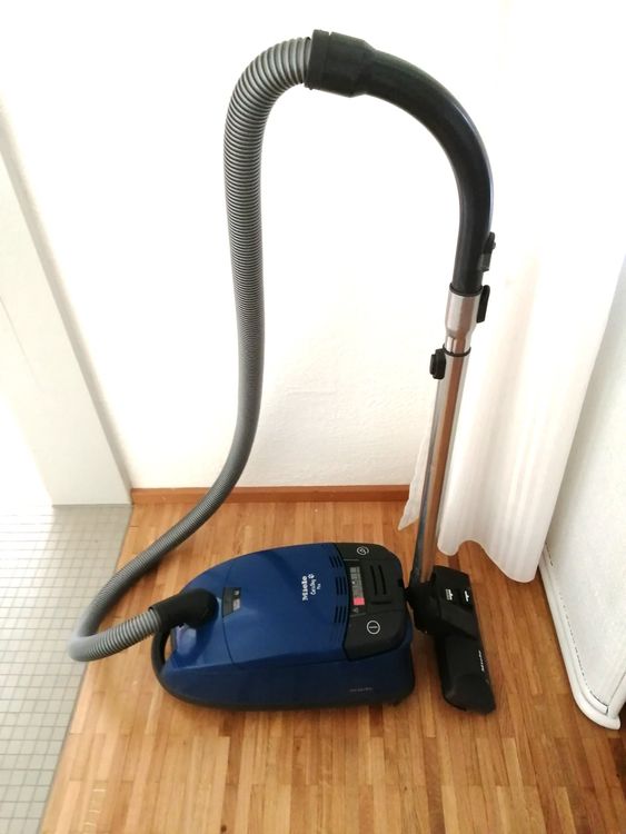 Miele Cat and Dog plus Staubsauger Kaufen auf Ricardo